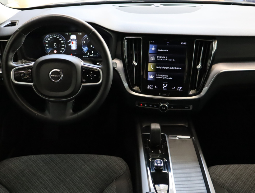Volvo V60 Cross Country, 2021