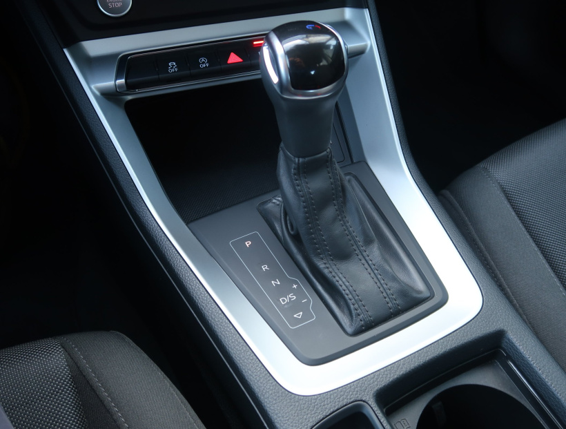 Audi Q3, 2020