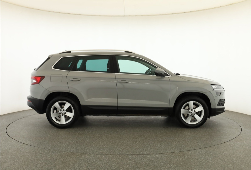 Škoda Karoq, 2017