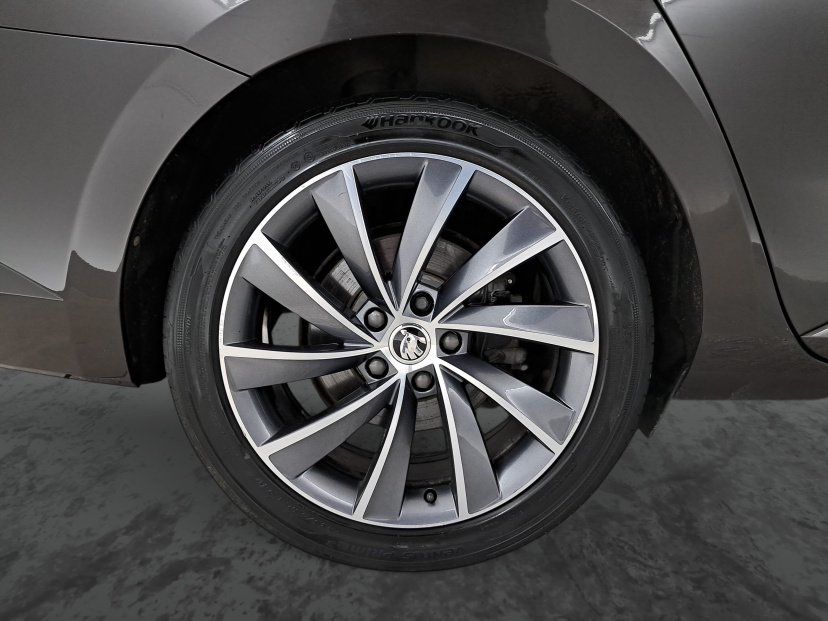 Škoda Superb, 2016