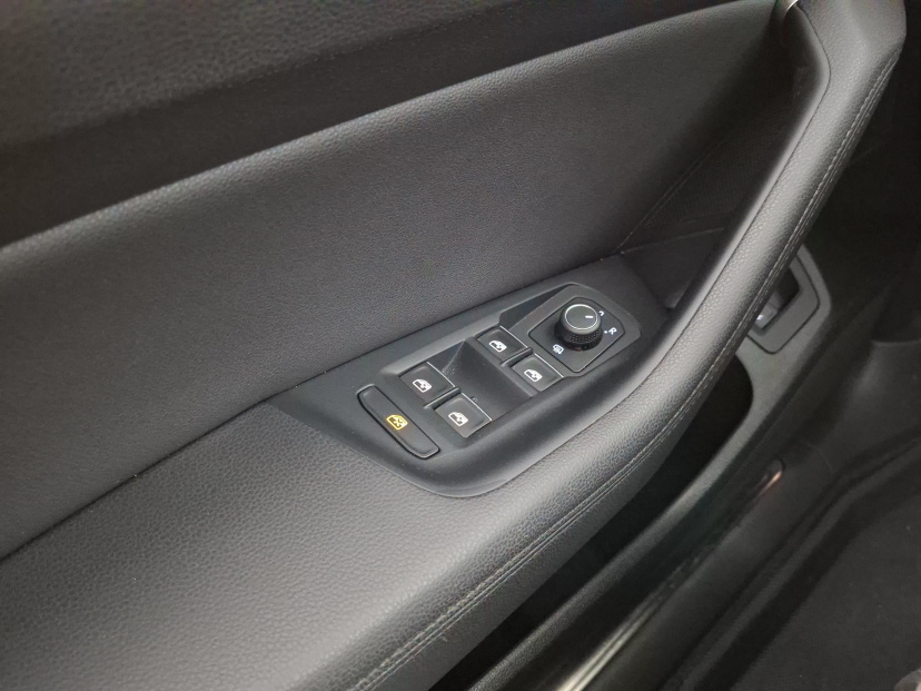 Volkswagen Passat, 2016