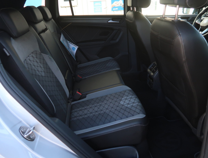 Volkswagen Tiguan, 2022