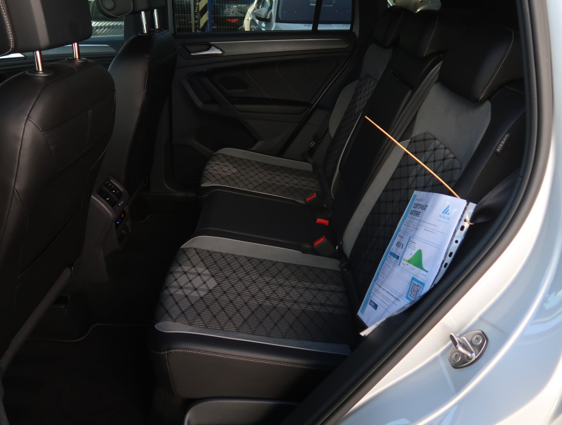 Volkswagen Tiguan, 2022