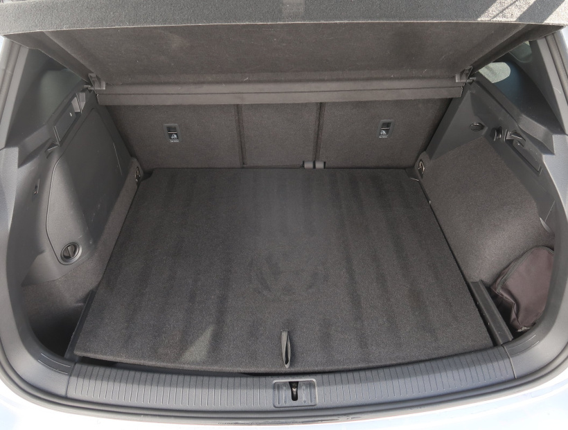 Volkswagen Tiguan, 2022