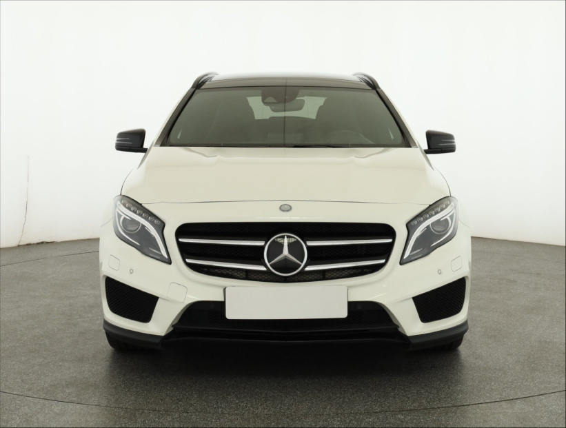 Mercedes-Benz GLA, 2017