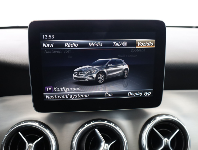 Mercedes-Benz GLA, 2017