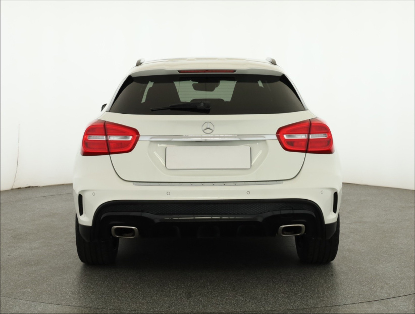 Mercedes-Benz GLA, 2017