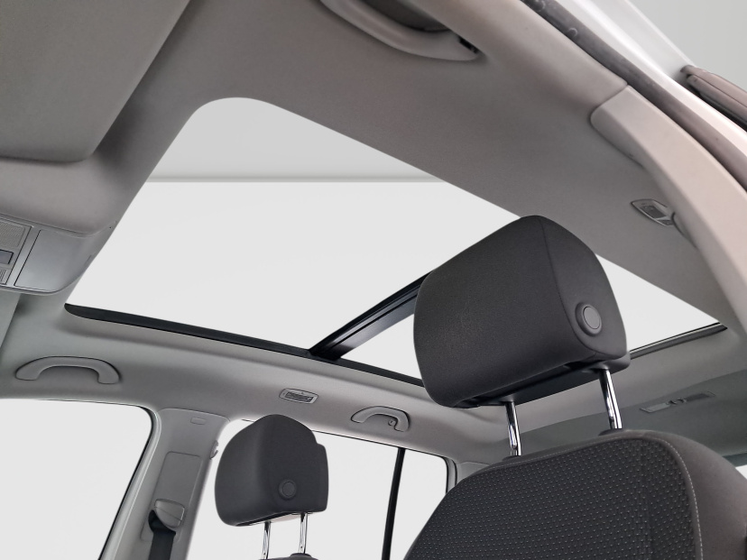 Volkswagen Touran, 2015