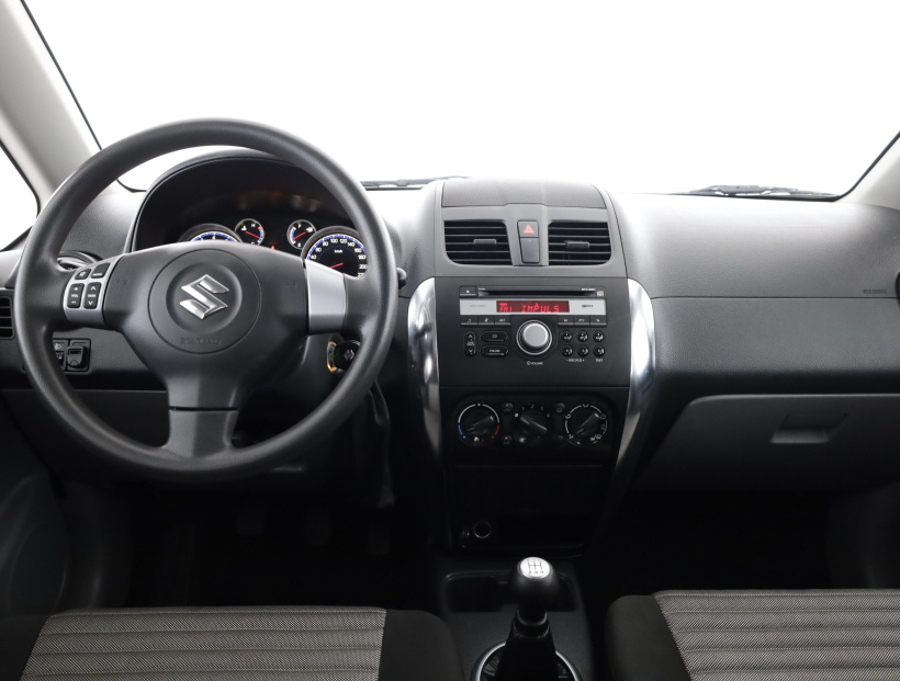 Suzuki SX4, 2015