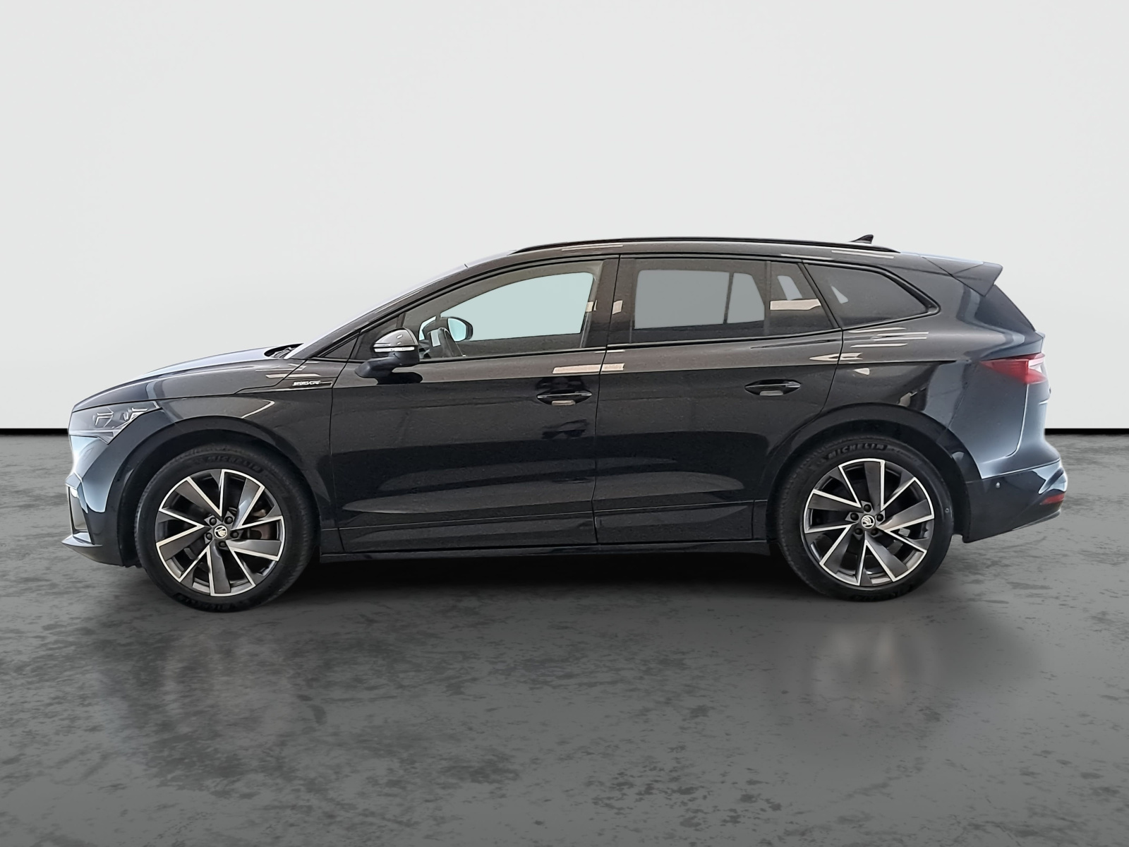 Škoda Enyaq iV 80 (82 kWh), 2023, Sport Line 4