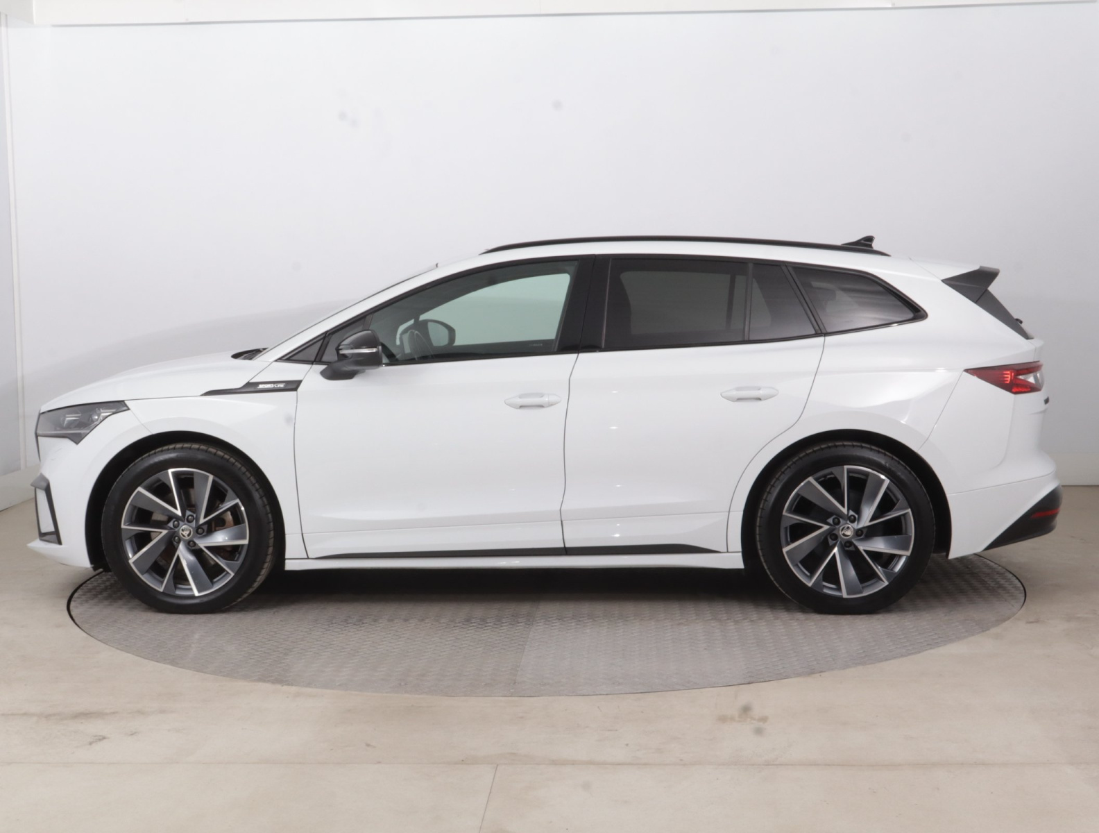 Škoda Enyaq iV 80x (82 kWh), 2023 4