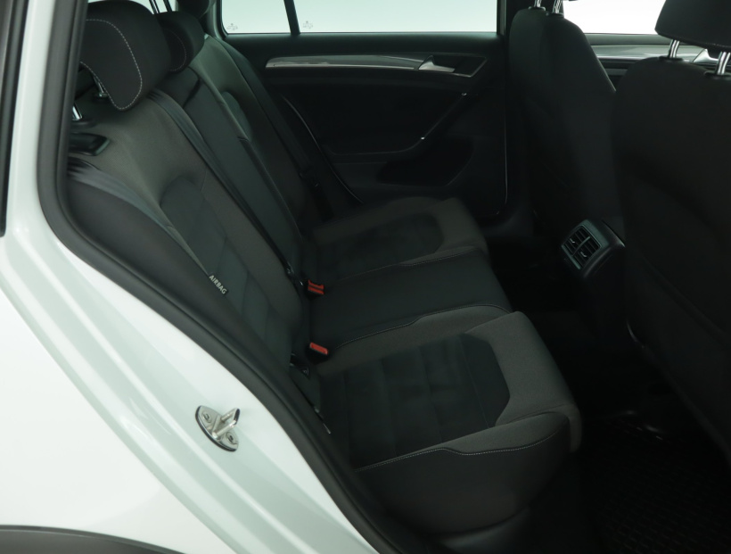 Volkswagen Golf, 2017