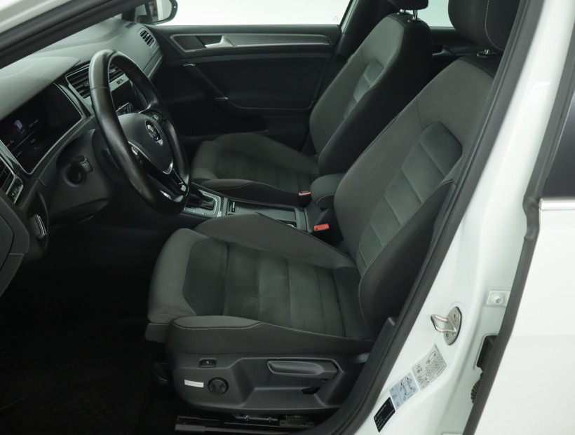 Volkswagen Golf, 2017