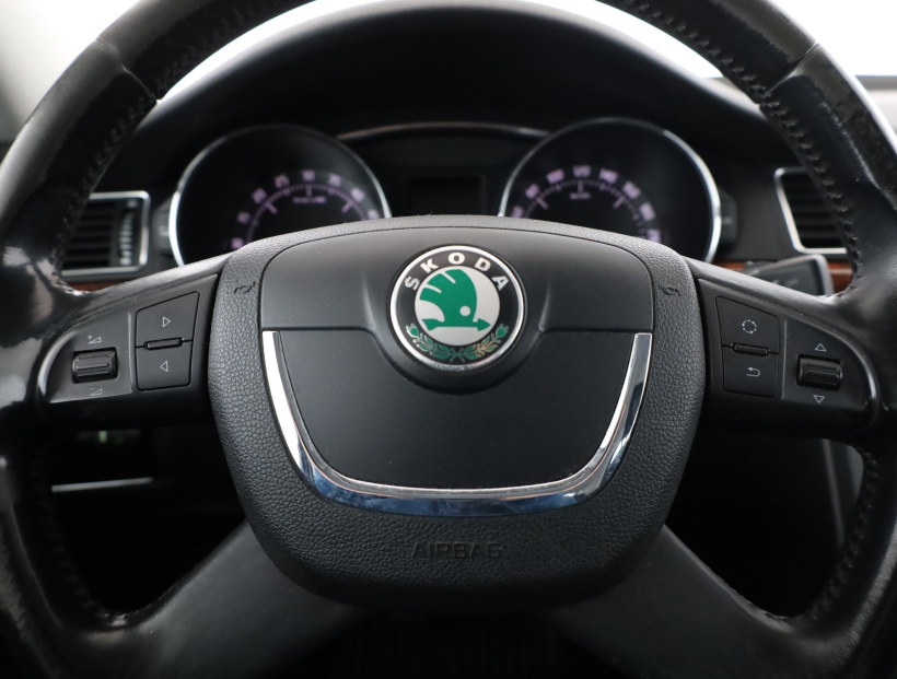 Škoda Superb, 2009