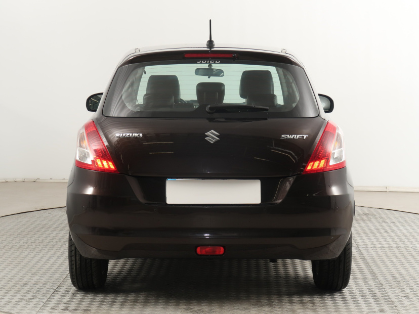 Suzuki Swift, 2015