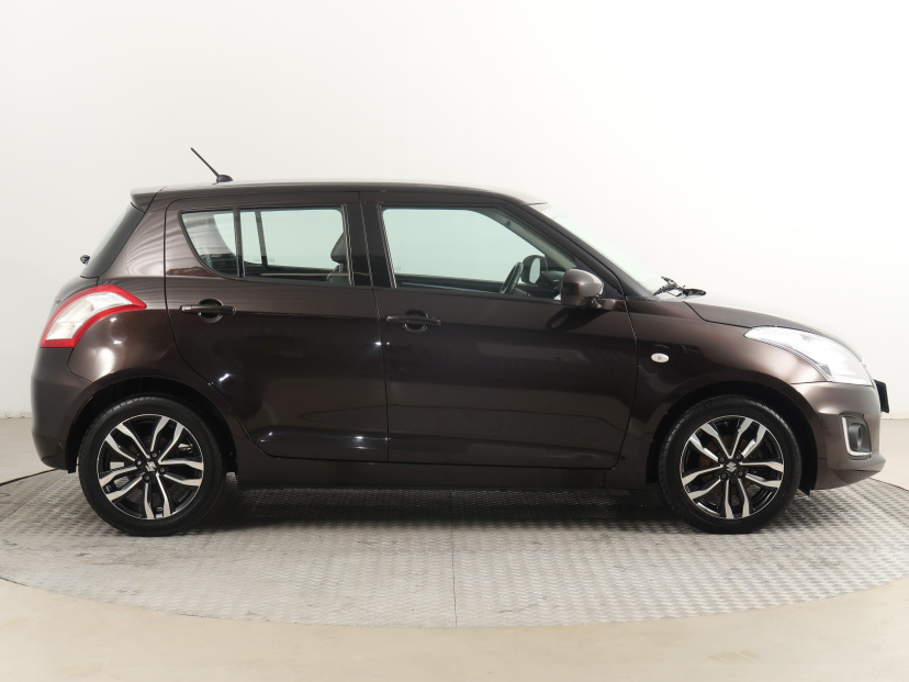Suzuki Swift, 2015