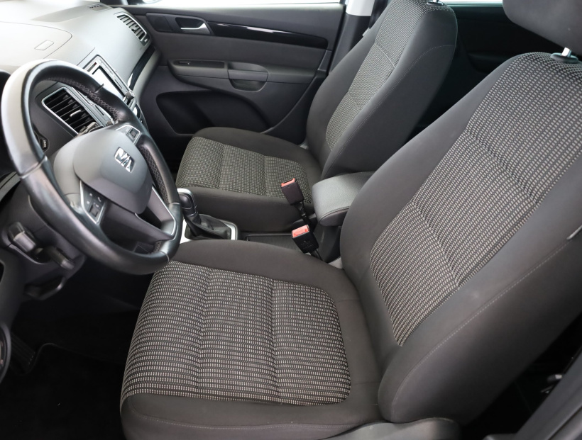 Seat Alhambra, 2017