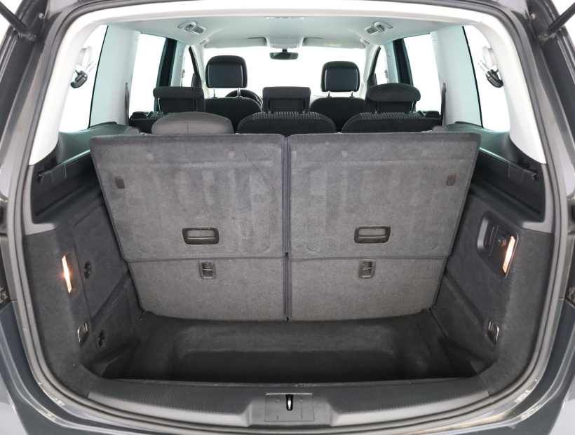 Seat Alhambra, 2017