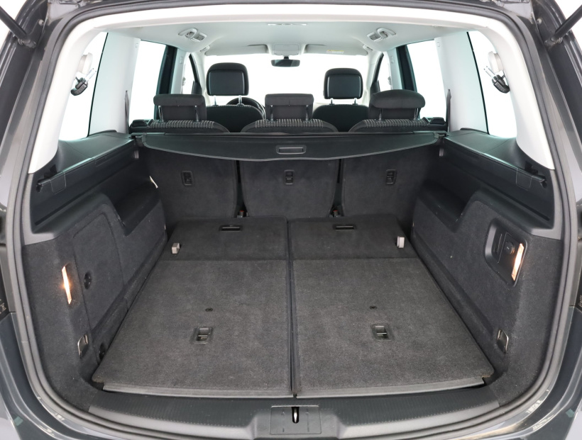 Seat Alhambra, 2017