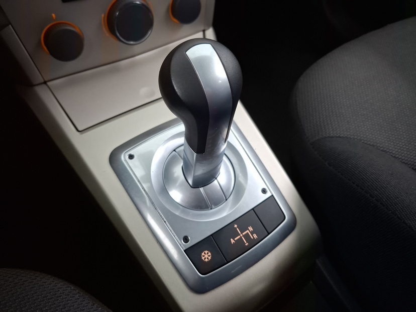 Opel Astra, 2007