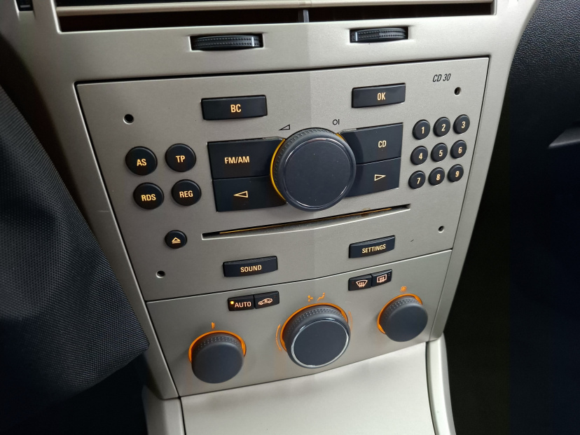 Opel Astra, 2007
