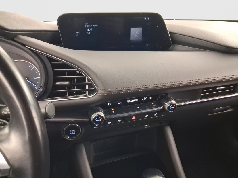 Mazda 3, 2021