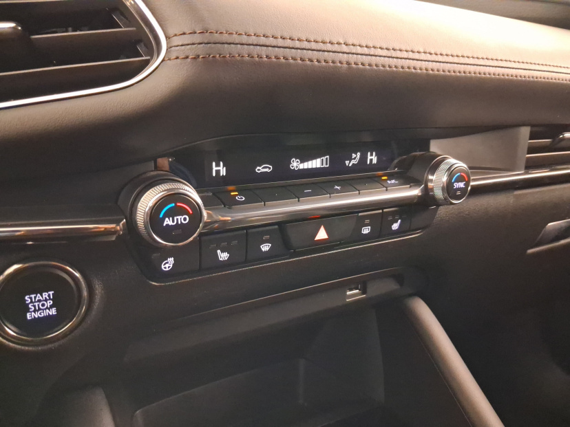Mazda 3, 2021