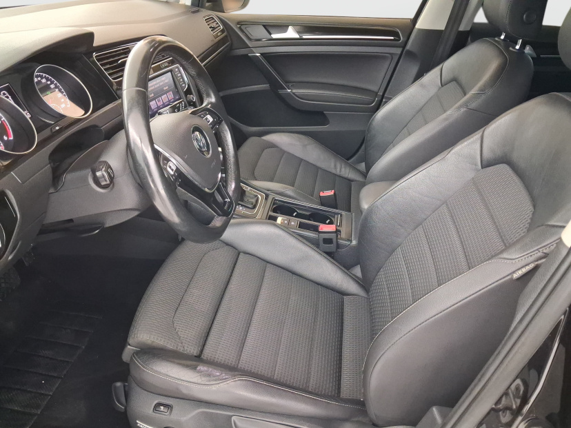 Volkswagen Golf, 2014