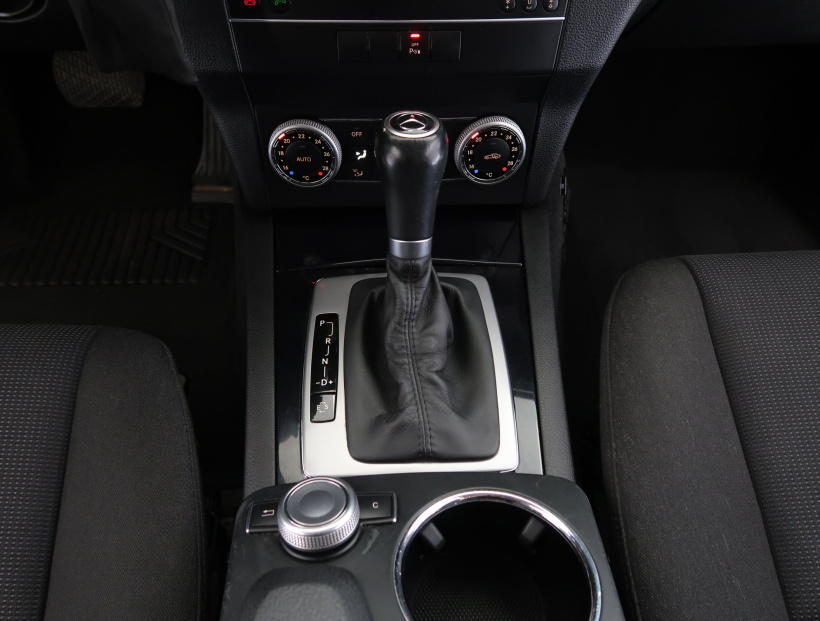 Mercedes-Benz GLK, 2010