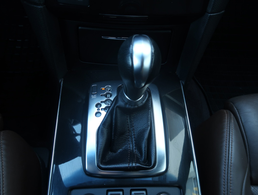 Infiniti QX70, 2016