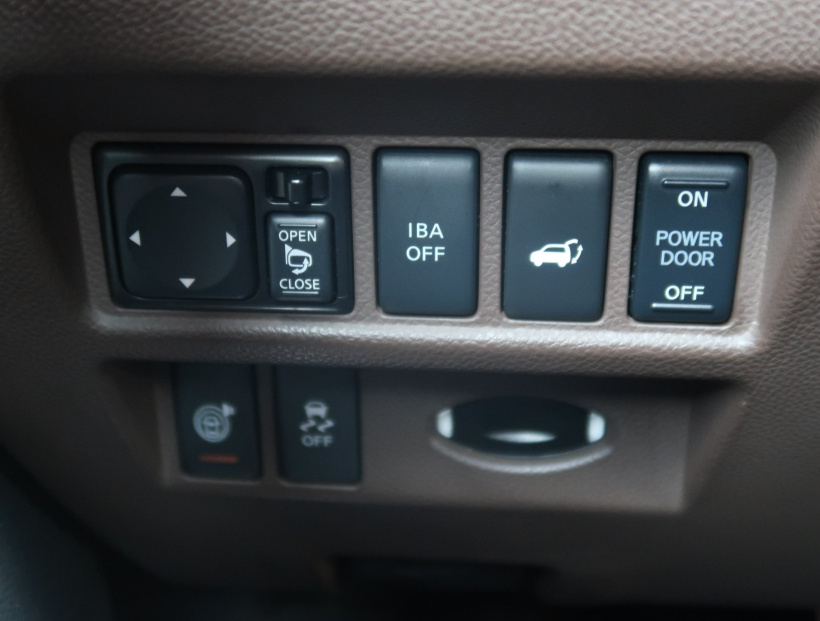 Infiniti QX70, 2016