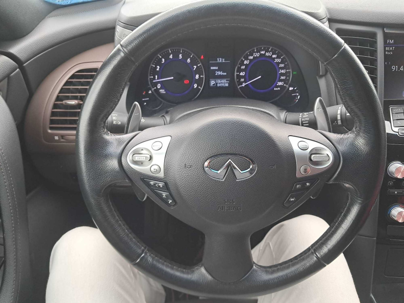 Infiniti QX70, 2016