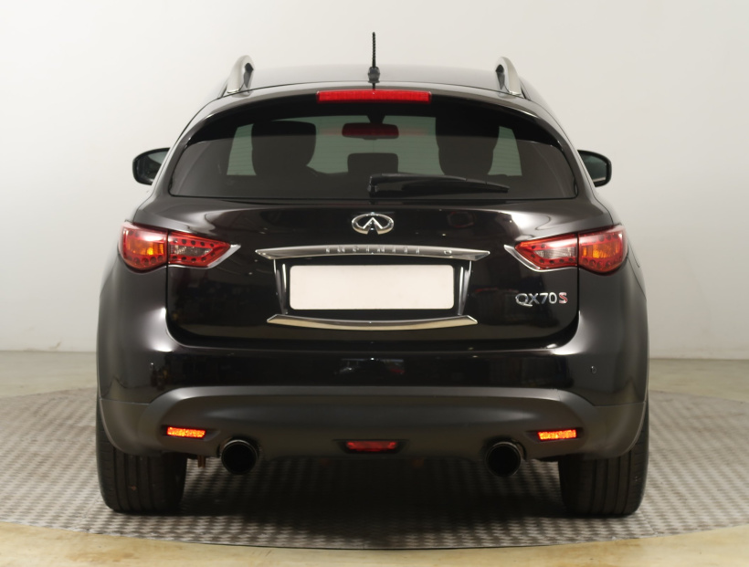 Infiniti QX70, 2016