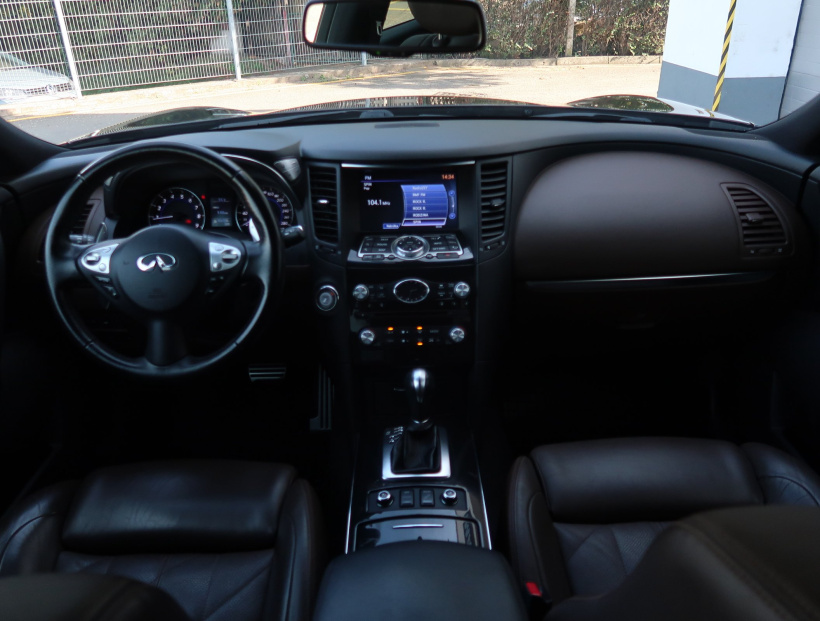 Infiniti QX70, 2016