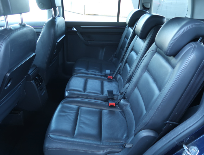 Volkswagen Touran, 2013