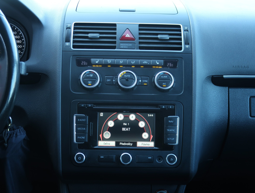 Volkswagen Touran, 2013