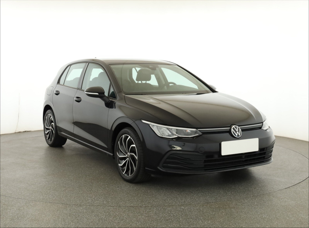 Volkswagen Golf, 2021