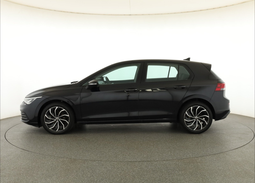 Volkswagen Golf, 2021