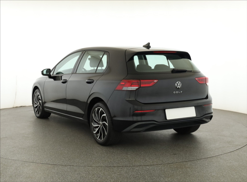 Volkswagen Golf, 2021