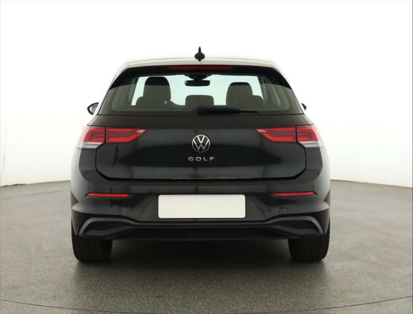 Volkswagen Golf, 2021