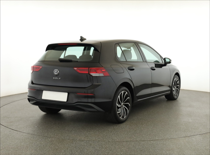 Volkswagen Golf, 2021