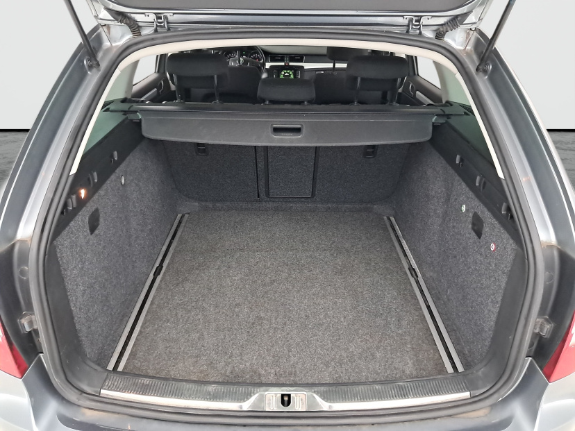 Škoda Superb, 2012