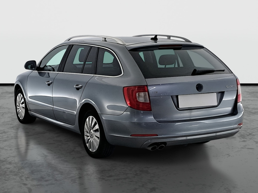 Škoda Superb, 2012