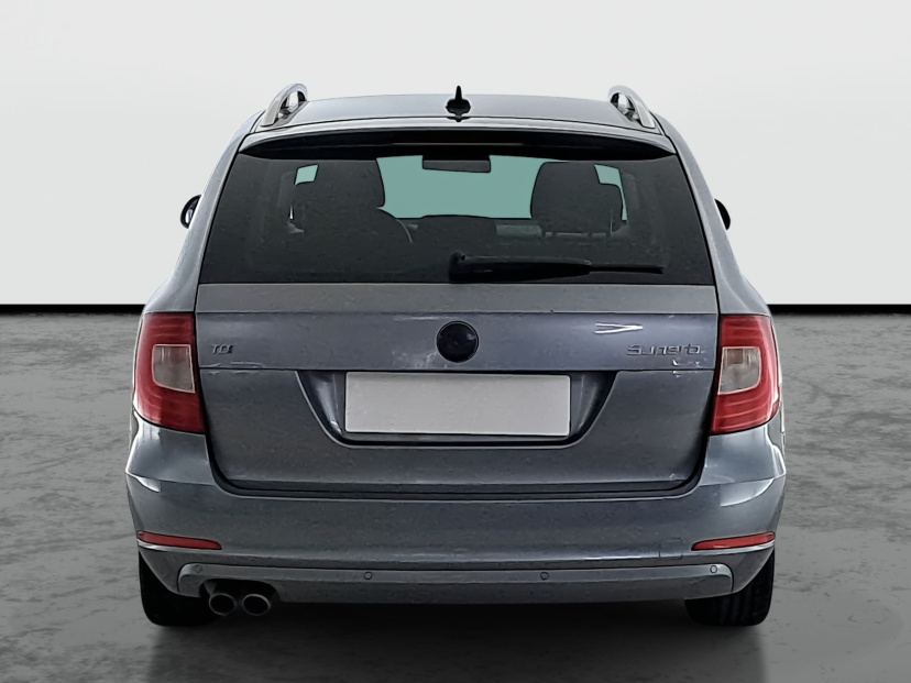 Škoda Superb, 2012
