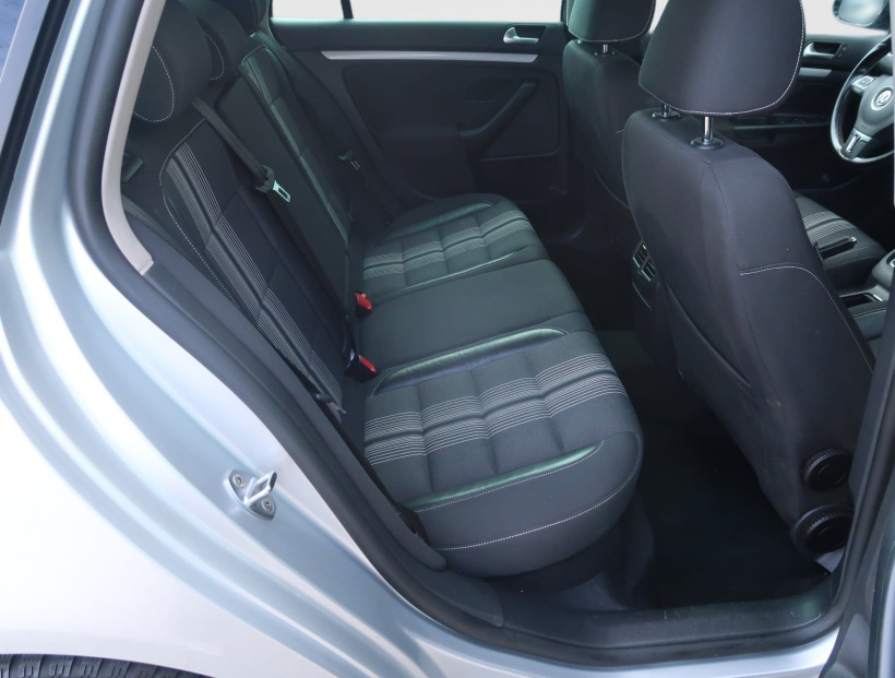 Volkswagen Golf, 2012