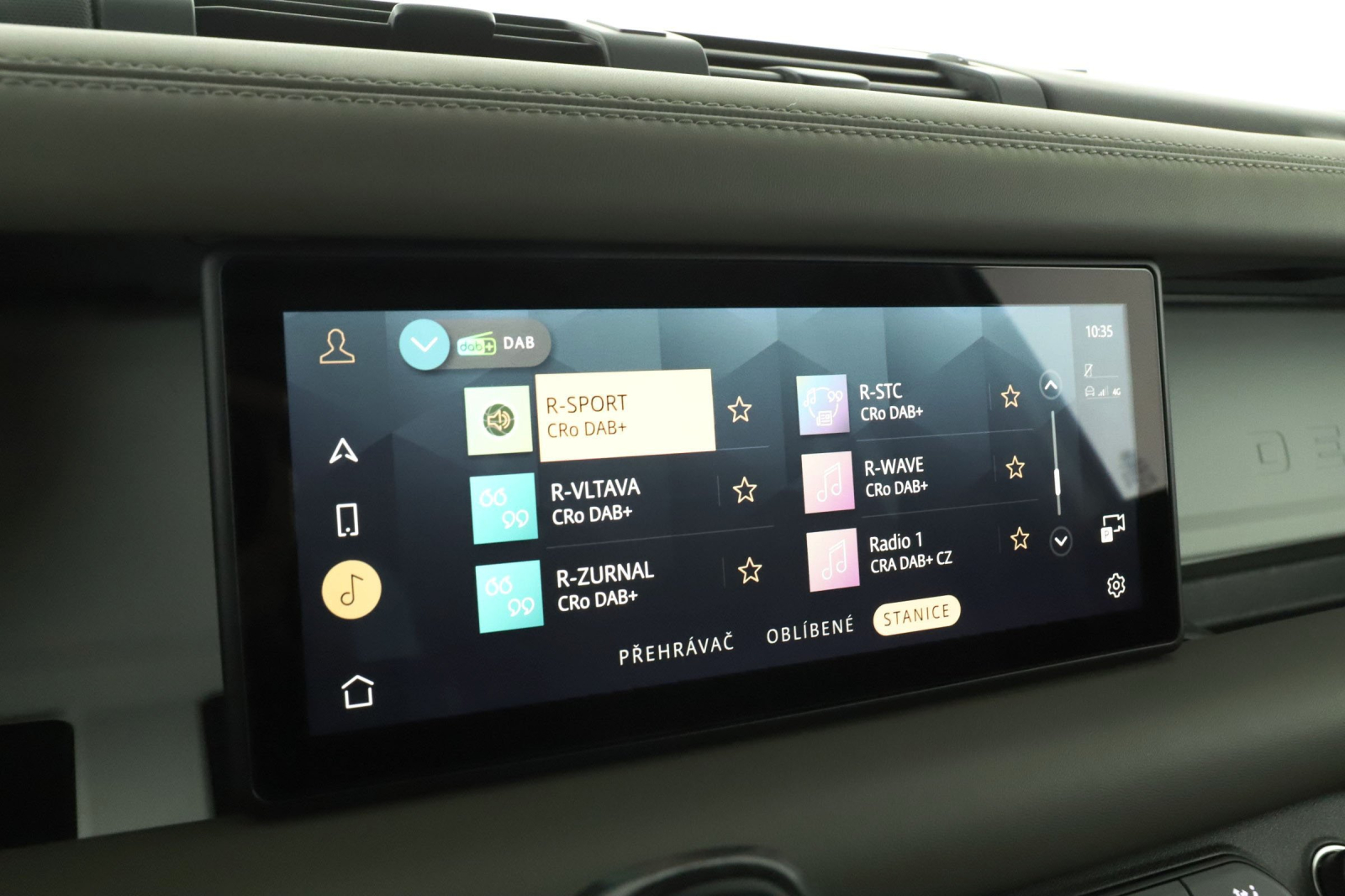 Land Rover Defender - 2021