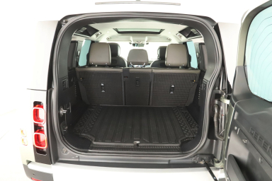 Land Rover Defender - 2021