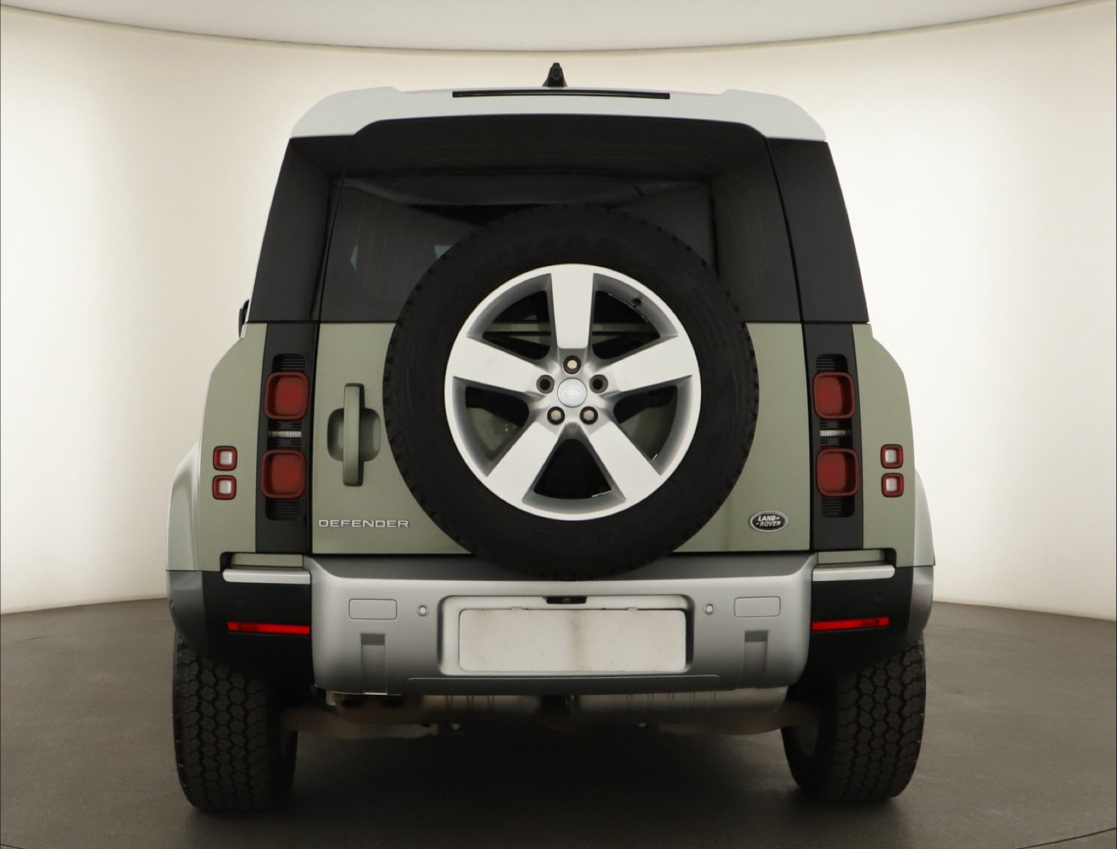 Land Rover Defender - 2021