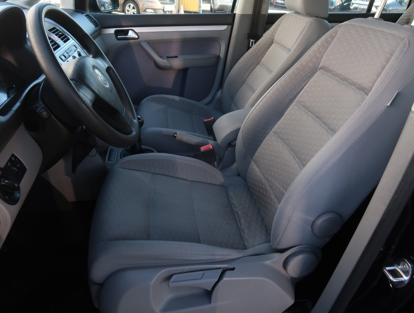 Volkswagen Touran, 2008