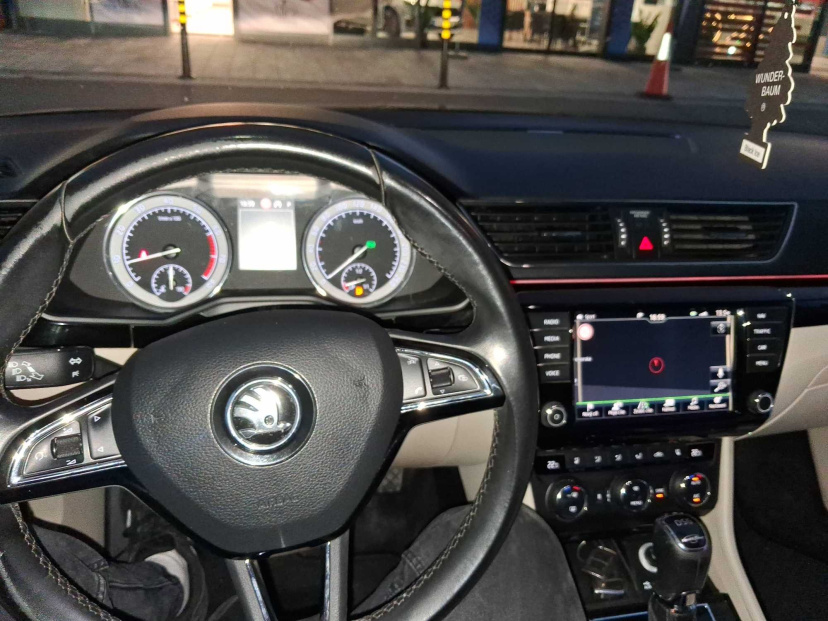 Škoda Superb, 2017